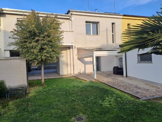 Villetta a schiera in vendita a Ravenna RA