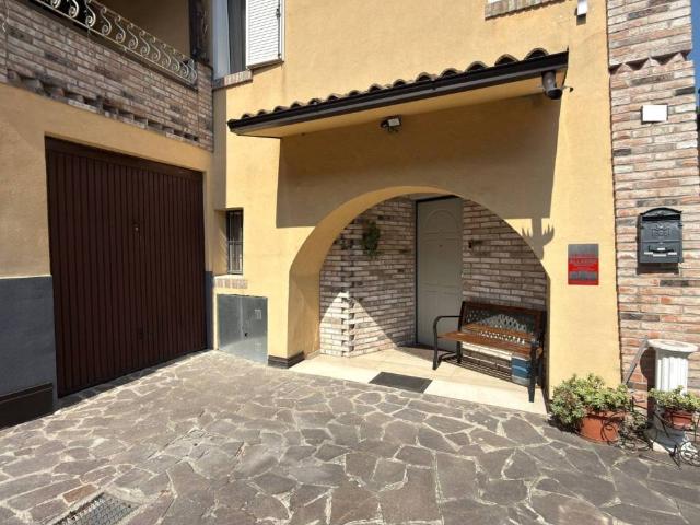 Villetta a schiera in vendita a Reggio Emilia RE