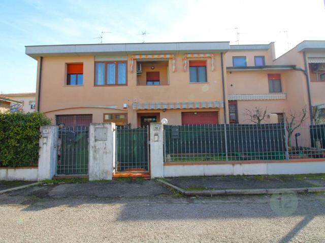 Villetta a schiera in vendita a Rio Saliceto RE