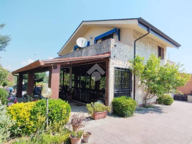 Villetta a schiera in vendita a Rocca d'Evandro CE