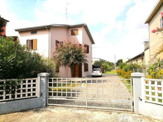 Villetta a schiera in vendita a Rolo RE