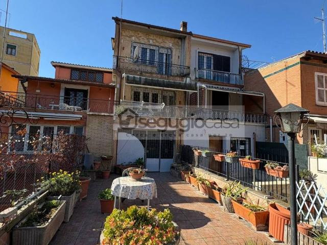 Villetta a schiera in vendita a Roma RM