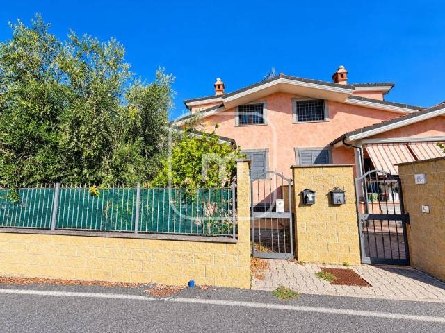 Villetta a schiera in vendita a Roma RM