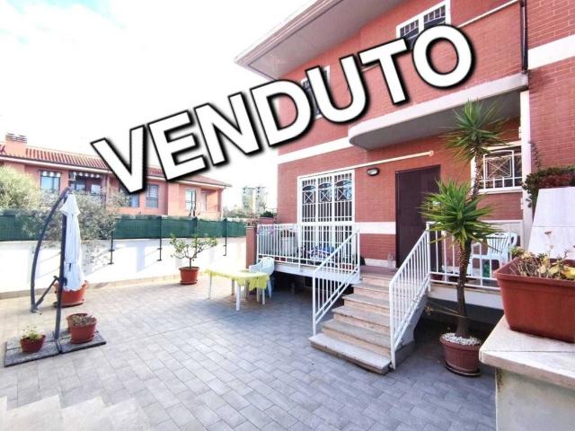 Villetta a schiera in vendita a Roma RM