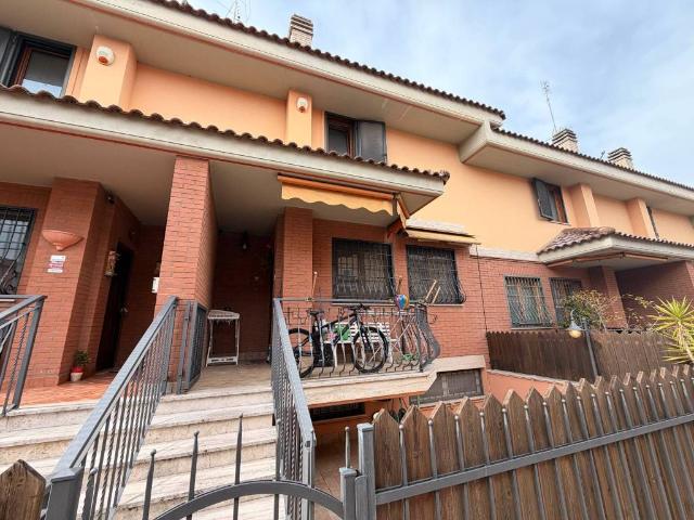 Villetta a schiera in vendita a Roma RM