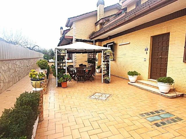 Villetta a schiera in vendita a Roma RM