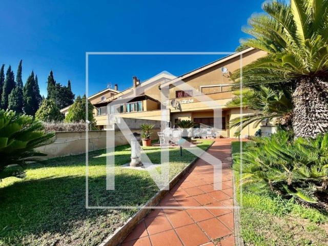 Villetta a schiera in vendita a Roma RM
