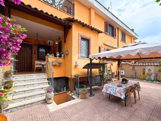 Villetta a schiera in vendita a Roma RM