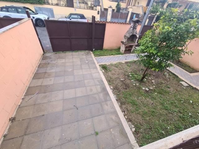 Villetta a schiera in vendita a Roma RM