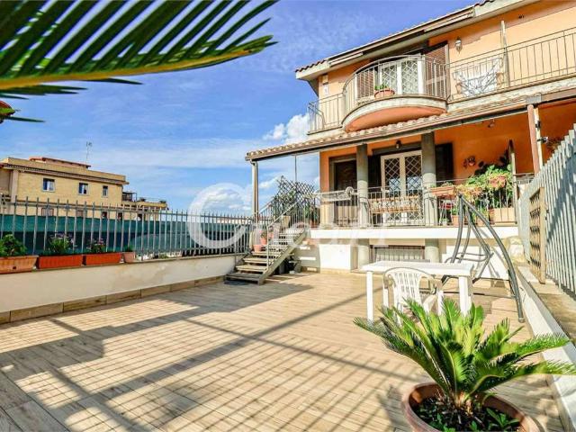 Villetta a schiera in vendita a Roma RM