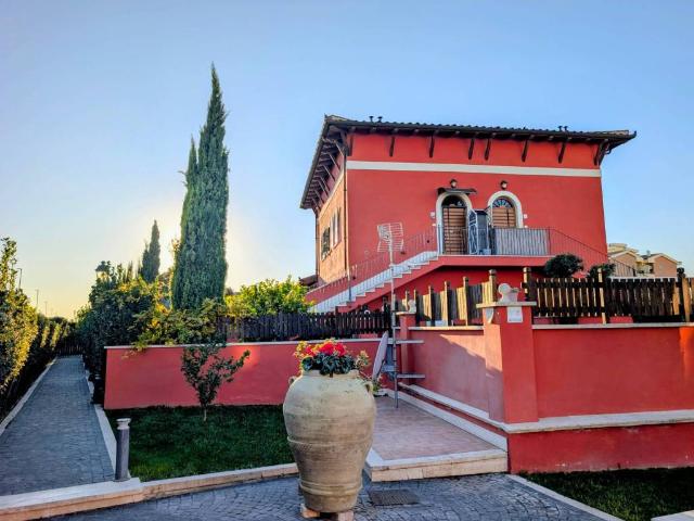 Villetta a schiera in vendita a Roma RM