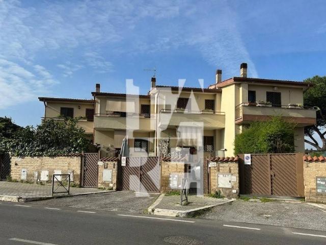 Villetta a schiera in vendita a Roma RM