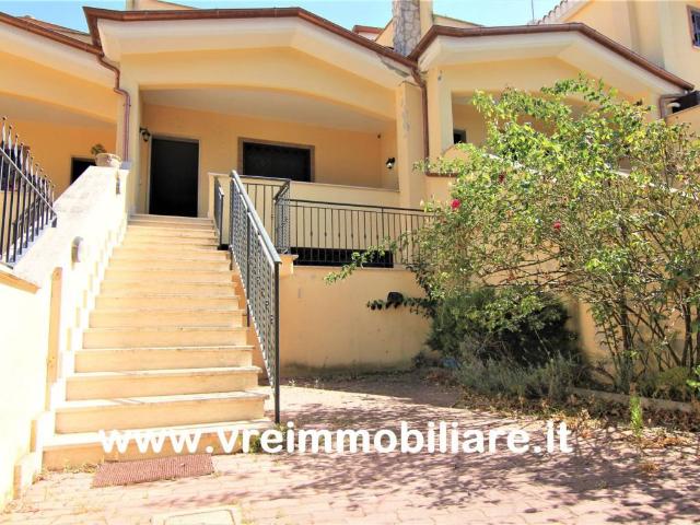 Villetta a schiera in vendita a Roma RM