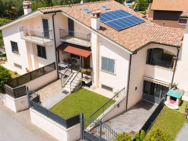 Villetta a schiera in vendita a Roma RM