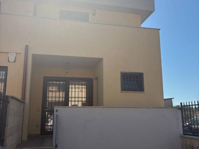 Villetta a schiera in vendita a Roma RM