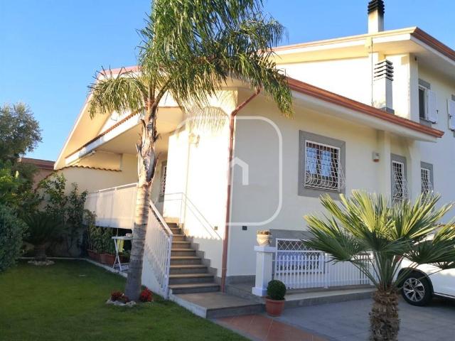 Villetta a schiera in vendita a Roma RM