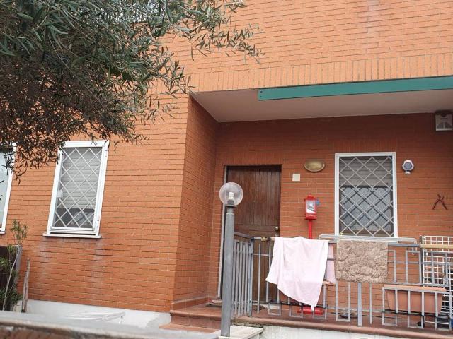 Villetta a schiera in vendita a Roma RM
