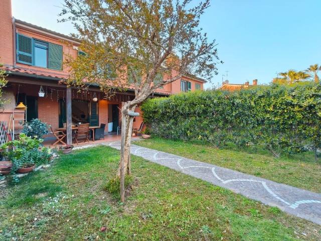 Villetta a schiera in vendita a Roma RM
