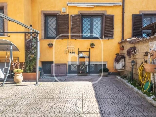 Villetta a schiera in vendita a Roma RM