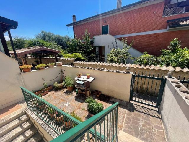 Villetta a schiera in vendita a Roma RM