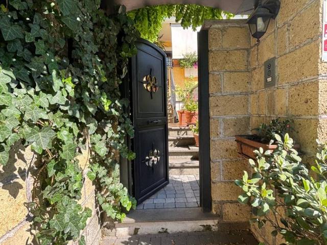 Villetta a schiera in vendita a Roma RM