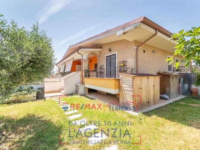 Villetta a schiera in vendita a Roma RM