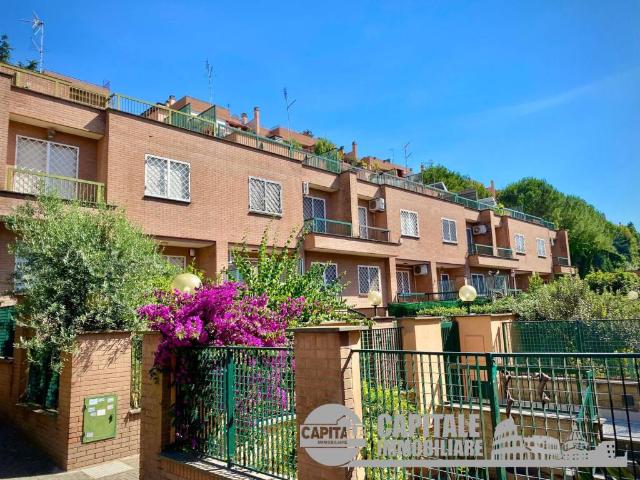 Villetta a schiera in vendita a Roma RM