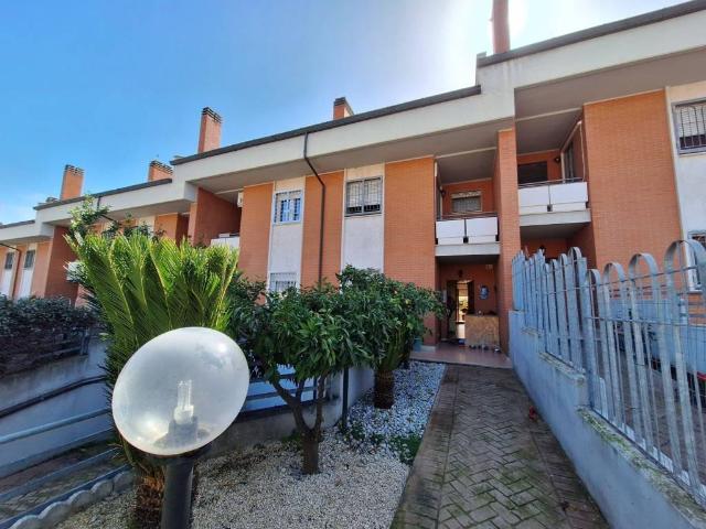 Villetta a schiera in vendita a Roma RM