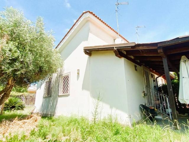 Villetta a schiera in vendita a Roma RM
