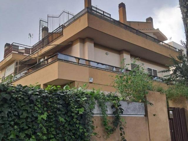 Villetta a schiera in vendita a Roma RM