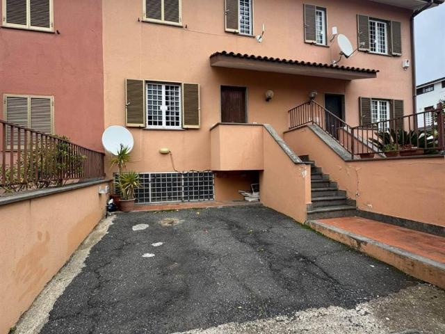 Villetta a schiera in vendita a Roma RM