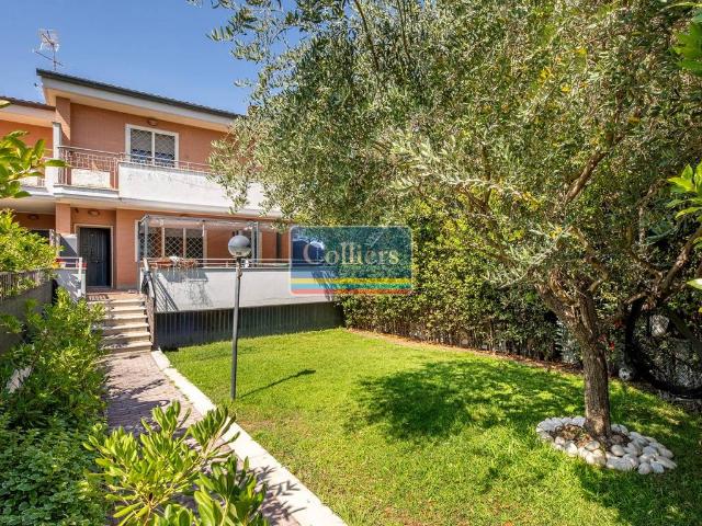 Villetta a schiera in vendita a Roma RM