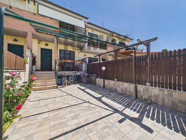 Villetta a schiera in vendita a Roma RM