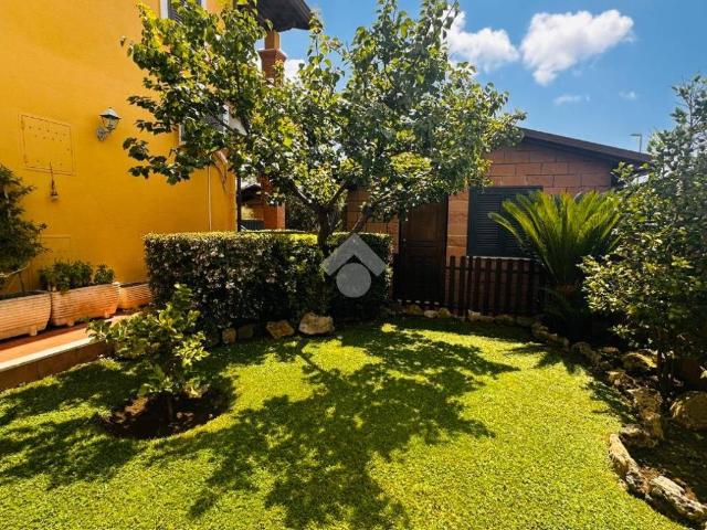 Villa in vendita a Roma RM