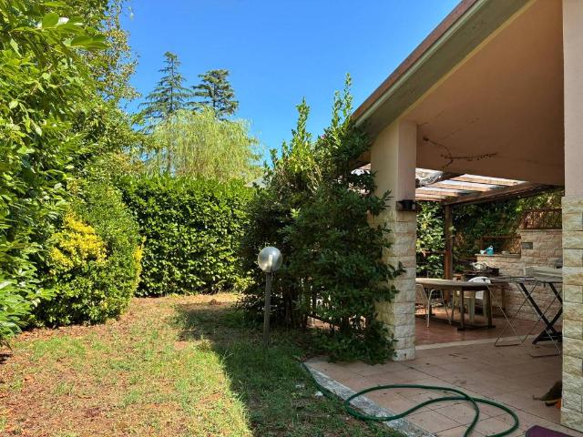 Villetta a schiera in vendita a Ronciglione VT