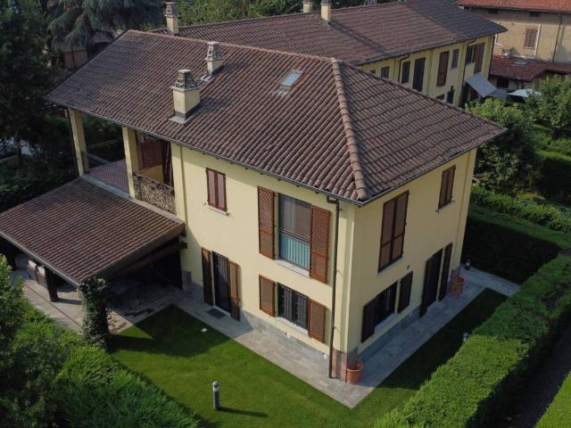 Villetta a schiera in vendita a Rozzano MI