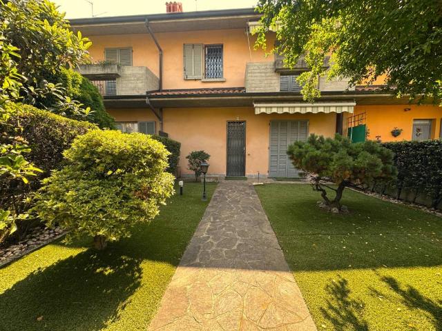 Villetta a schiera in vendita a Stezzano BG