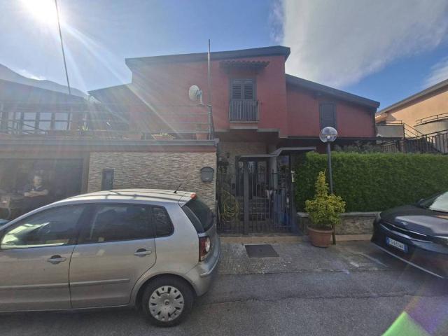 Villetta a schiera in vendita a Summonte AV
