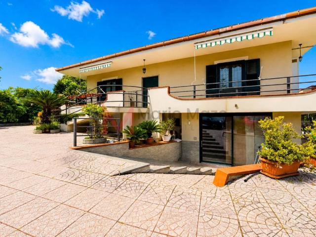 Villa in vendita a Salerno SA