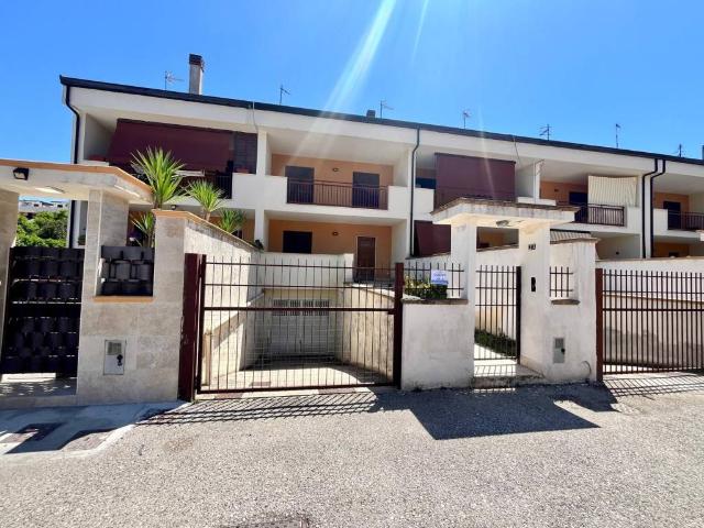 Villetta a schiera in vendita a San Marcellino CE