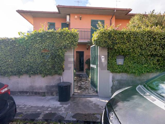 Villetta a schiera in vendita a San Pietro Clarenza CT