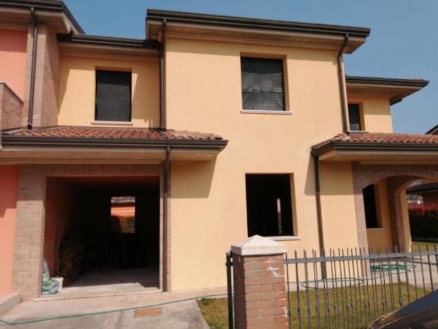 Villetta a schiera in vendita a San Possidonio MO