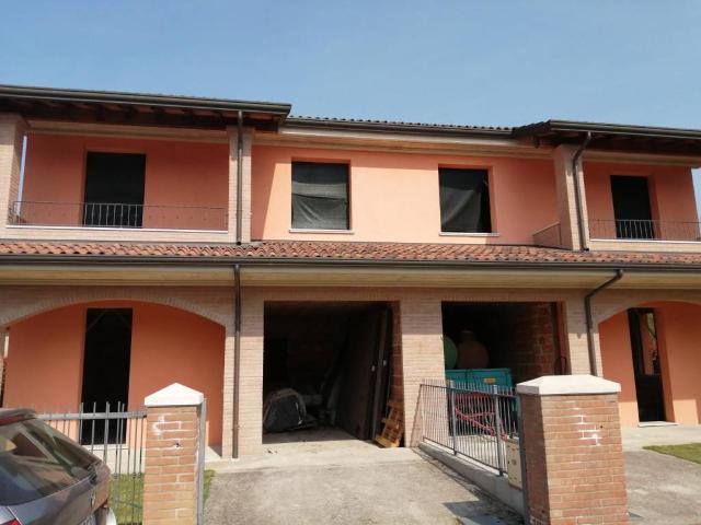 Villetta a schiera in vendita a San Possidonio MO