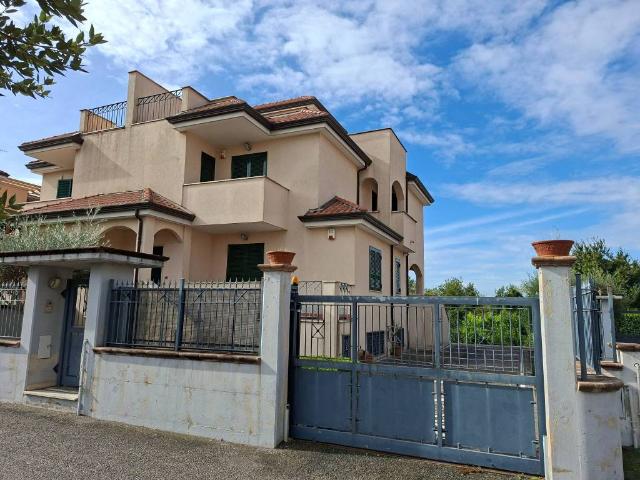 Villetta a schiera in vendita a Sant'Anastasia NA