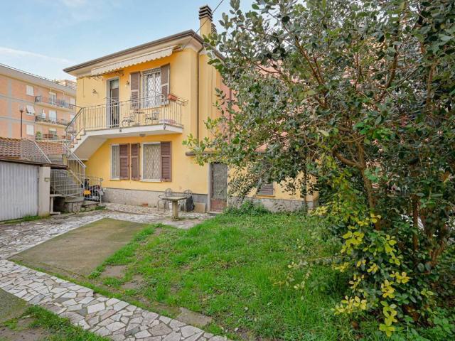 Villetta a schiera in vendita a Sarzana SP