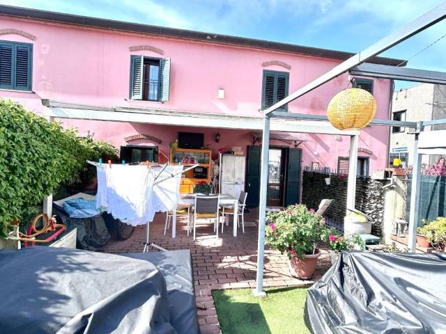 Villetta a schiera in vendita a Sarzana SP