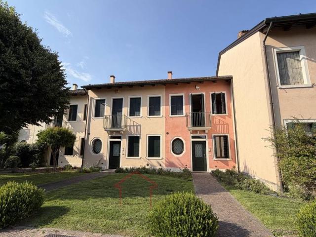 Villetta a schiera in vendita a Selvazzano Dentro PD