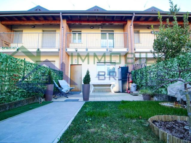 Villetta a schiera in vendita a Somma Lombardo VA