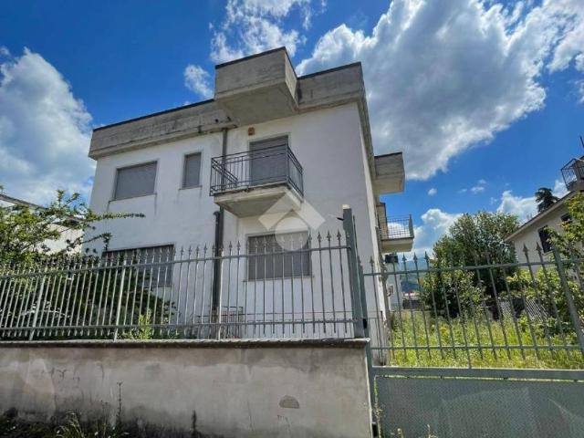 Villetta a schiera in vendita a Sperone AV