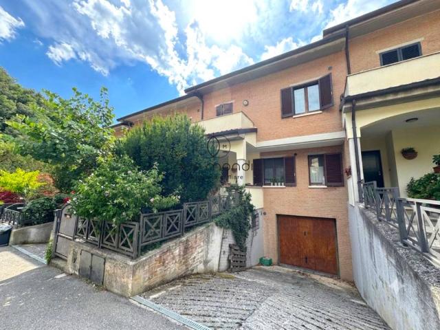 Villetta a schiera in vendita a Spoleto PG